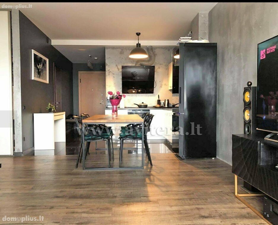 3 rooms apartment for sell Klaipėdoje, Centre, Dariaus ir Girėno g.