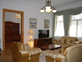 5 kambarių butas Vilniuje, Naujamiestyje, M. K. Čiurlionio g.