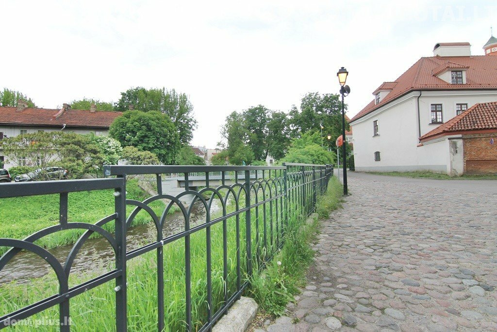 Parduodamas 2 kambarių butas Vilniuje, Užupyje, Malūnų g.