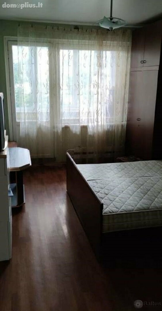 Parduodamas 3 kambarių butas Klaipėdoje, Naujakiemyje, Gedminų g.