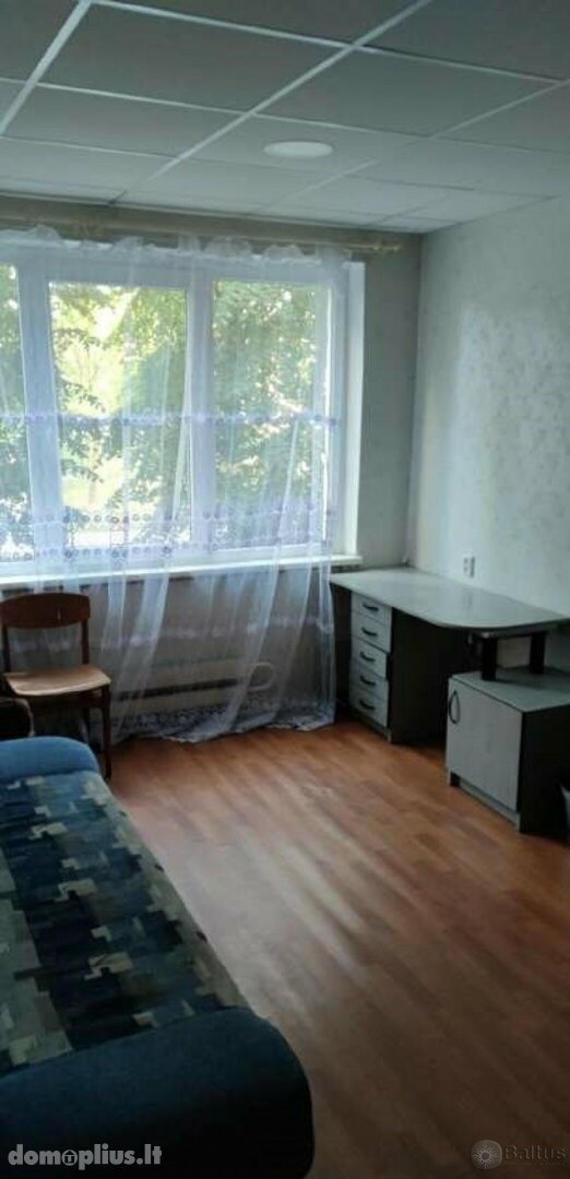 Parduodamas 3 kambarių butas Klaipėdoje, Naujakiemyje, Gedminų g.
