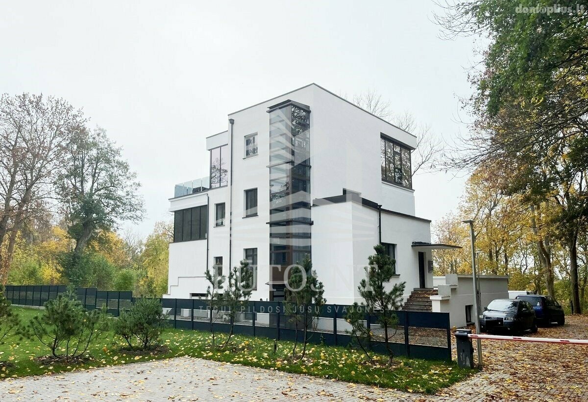Parduodamas 3 kambarių butas Klaipėdoje, Giruliuose