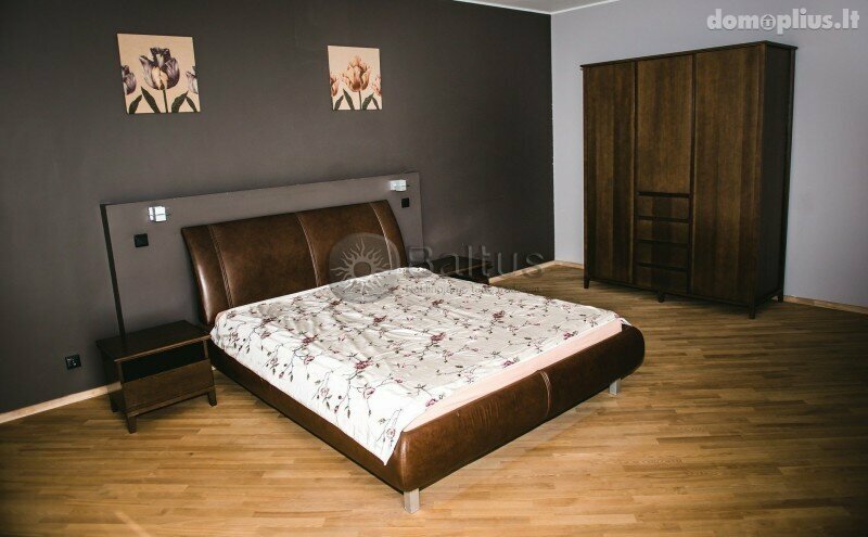 Продается 3 комнатная квартира Klaipėdoje, Melnragėje, Palangos g.