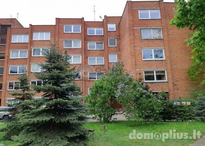 3 rooms apartment for sell Klaipėdoje, Centre, Laivų skg.