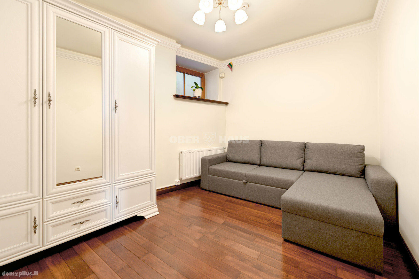 4 rooms apartment for rent Vilniuje, Senamiestyje, Aušros Vartų g.