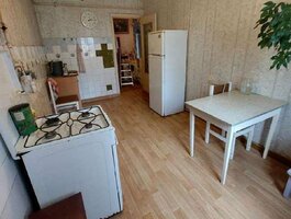 Продается 3 комнатная квартира Klaipėdoje, Vėtrungėje, Birutės g.