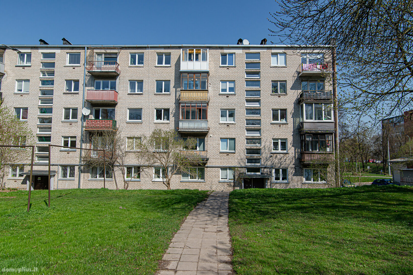 Parduodamas 3 kambarių butas Vilniuje, Naujininkuose, Brolių g.
