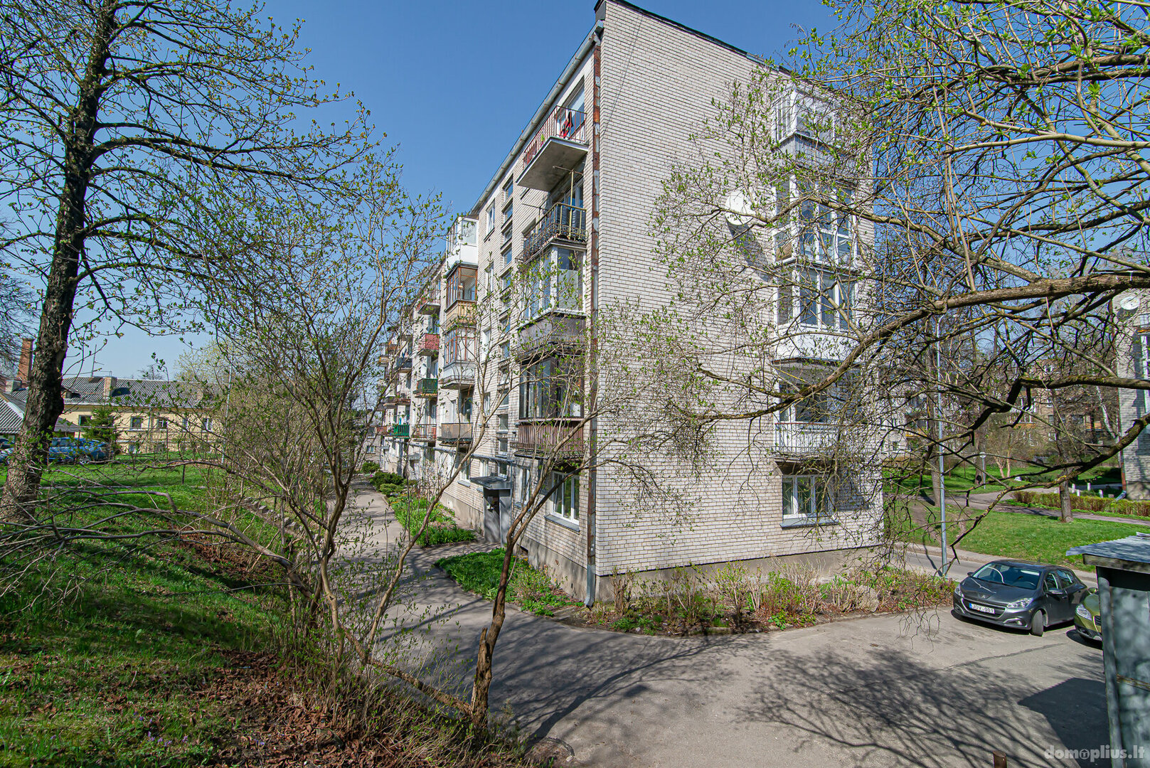 Parduodamas 3 kambarių butas Vilniuje, Naujininkuose, Brolių g.