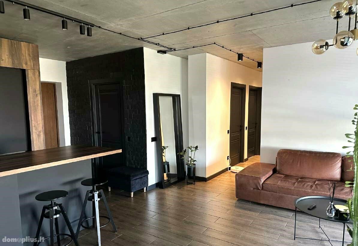 4 rooms apartment for sell Klaipėdoje, Žvejybos uostas, Nidos g.