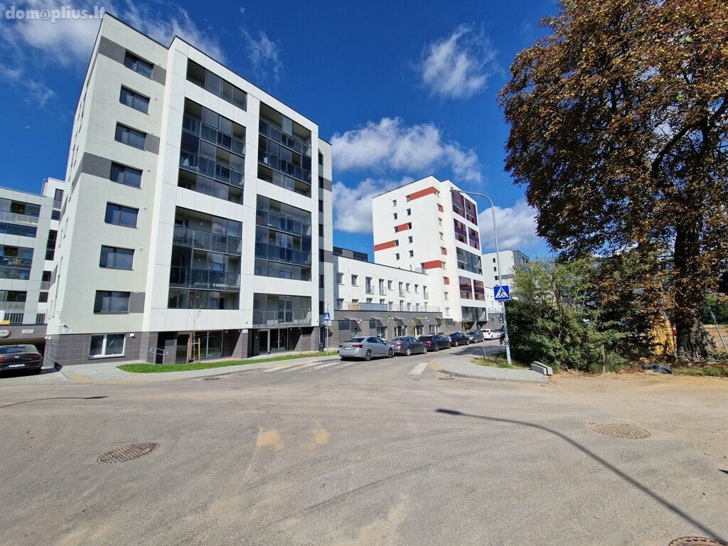 Parduodamas 4 kambarių butas Vilniuje, Šnipiškėse, Daugėliškio g.