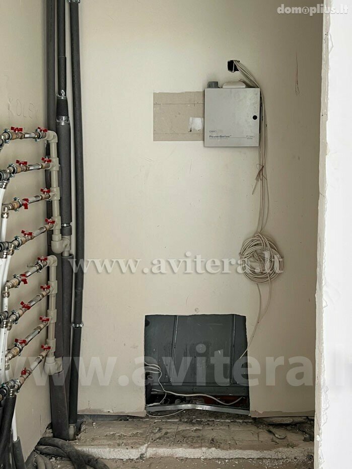 Parduodamas 3 kambarių butas Klaipėdos rajono sav., Jakuose, Bajorų g.