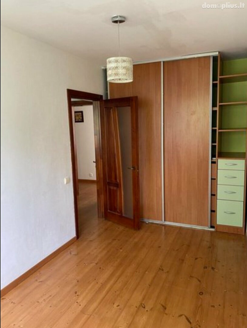 Parduodamas 3 kambarių butas Klaipėdoje, Debrecene, Debreceno g.