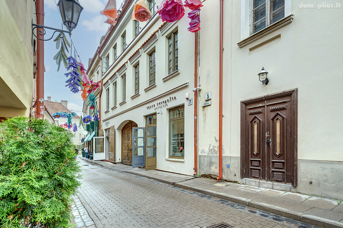 3 rooms apartment for rent Vilniuje, Senamiestyje, Stiklių g.