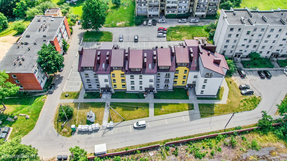Продается 3 комнатная квартира Elektrėnų sav., Vievyje, Stoties g.