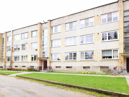 3 kambarių butas Pakruojo rajono sav., Žeimelyje, Sodų g.