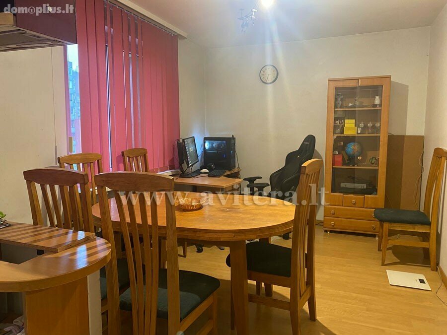 Parduodamas 4 kambarių butas Klaipėdoje, Mažojo kaimelio, Kretingos g.