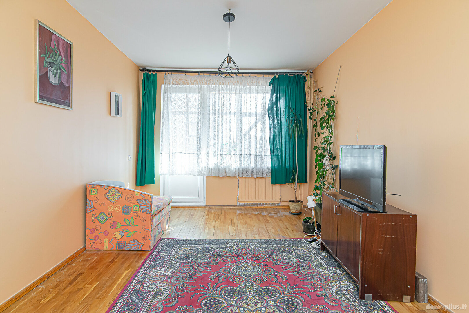 Parduodamas 4 kambarių butas Vilniuje, Karoliniškėse, Rolando Jankausko g.