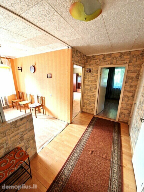 Продается 2 комнатная квартира Utenos rajono sav., Utenoje, Taikos g.