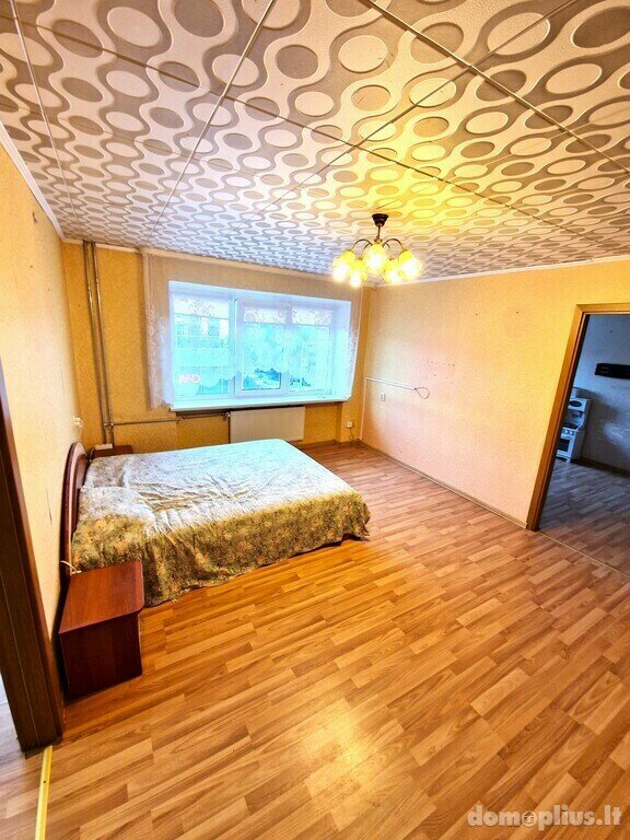 Продается 4 комнатная квартира Utenos rajono sav., Utenoje, Aušros g.