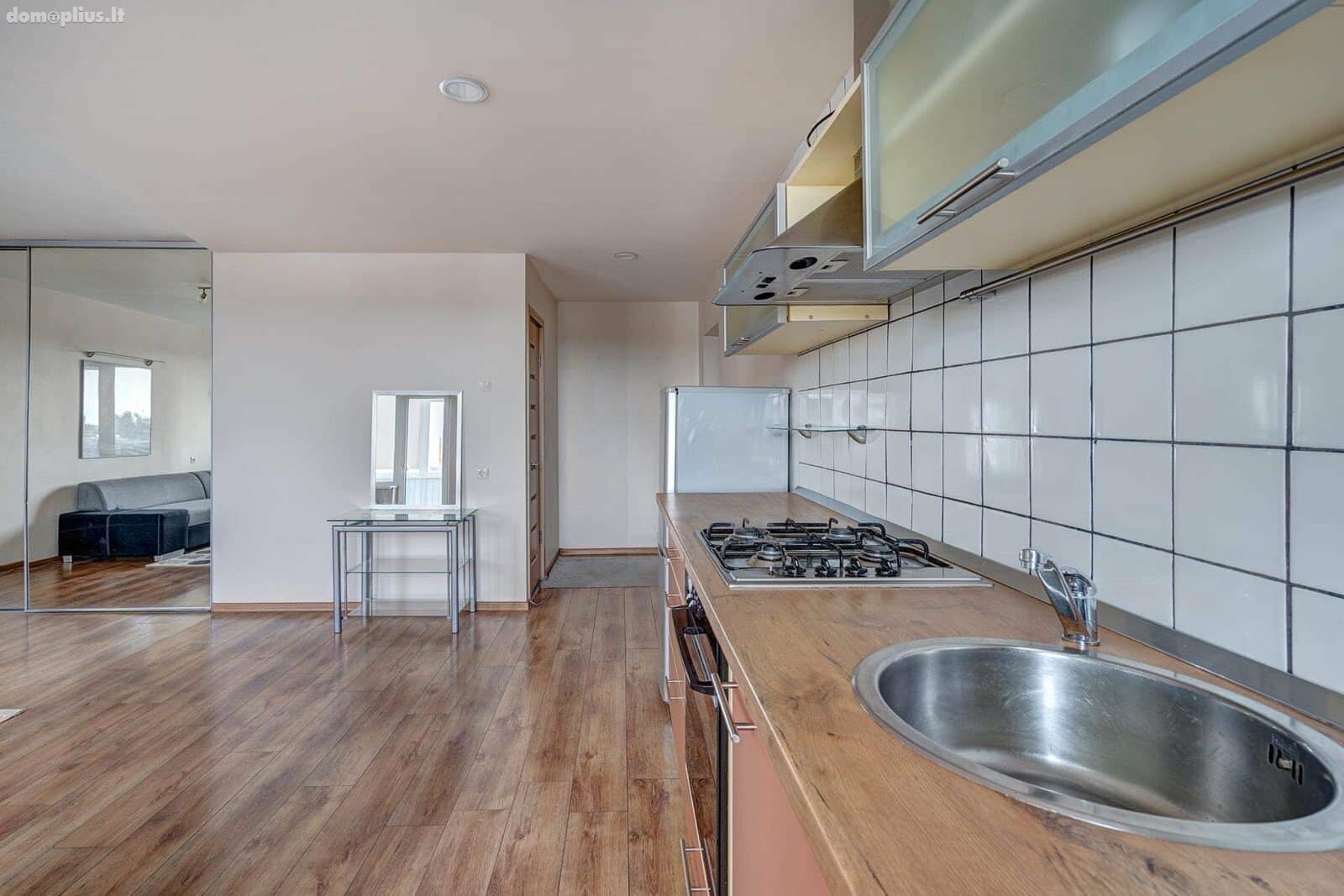 1 room apartment for sell Klaipėdoje, Centre, Medžiotojų g.