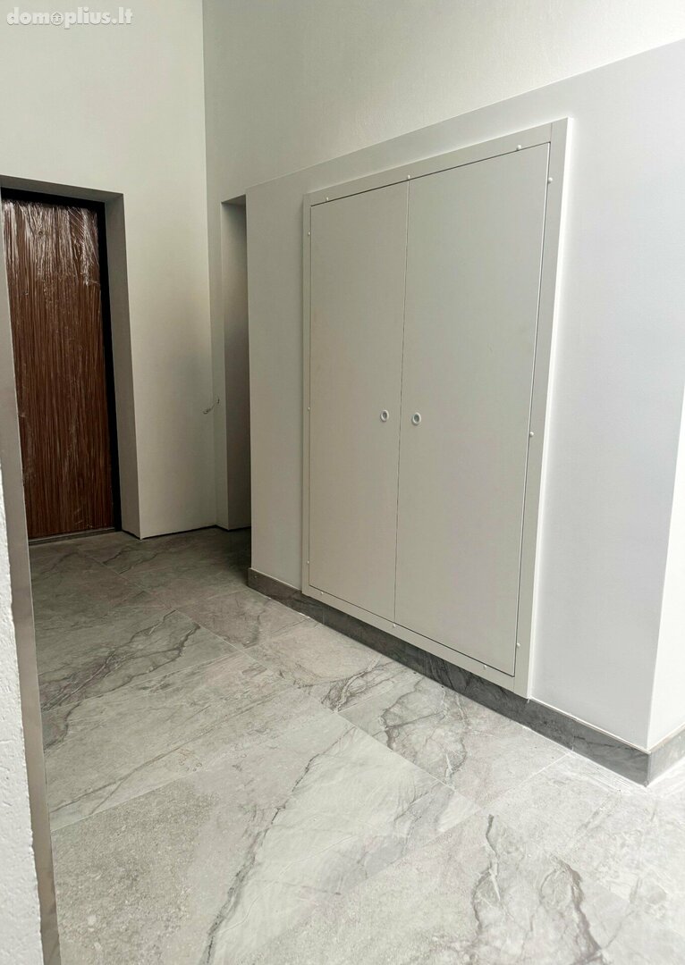 Продается 3 комнатная квартира Vilniuje, Rasos, Stepono Batoro g.