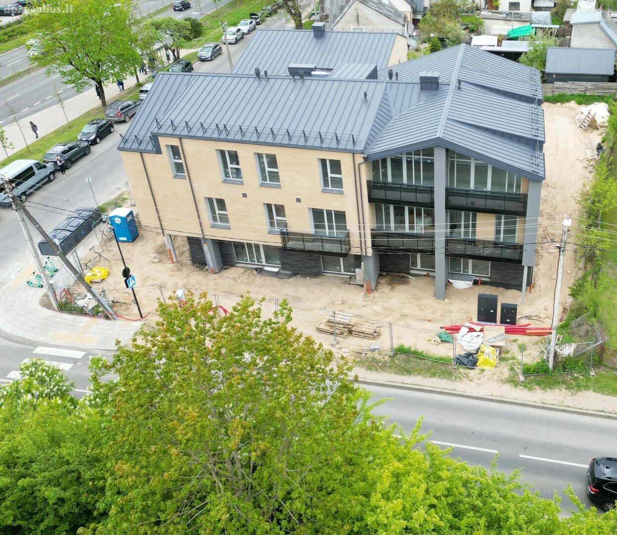 Продается 4 комнатная квартира Vilniuje, Rasos, Stepono Batoro g.