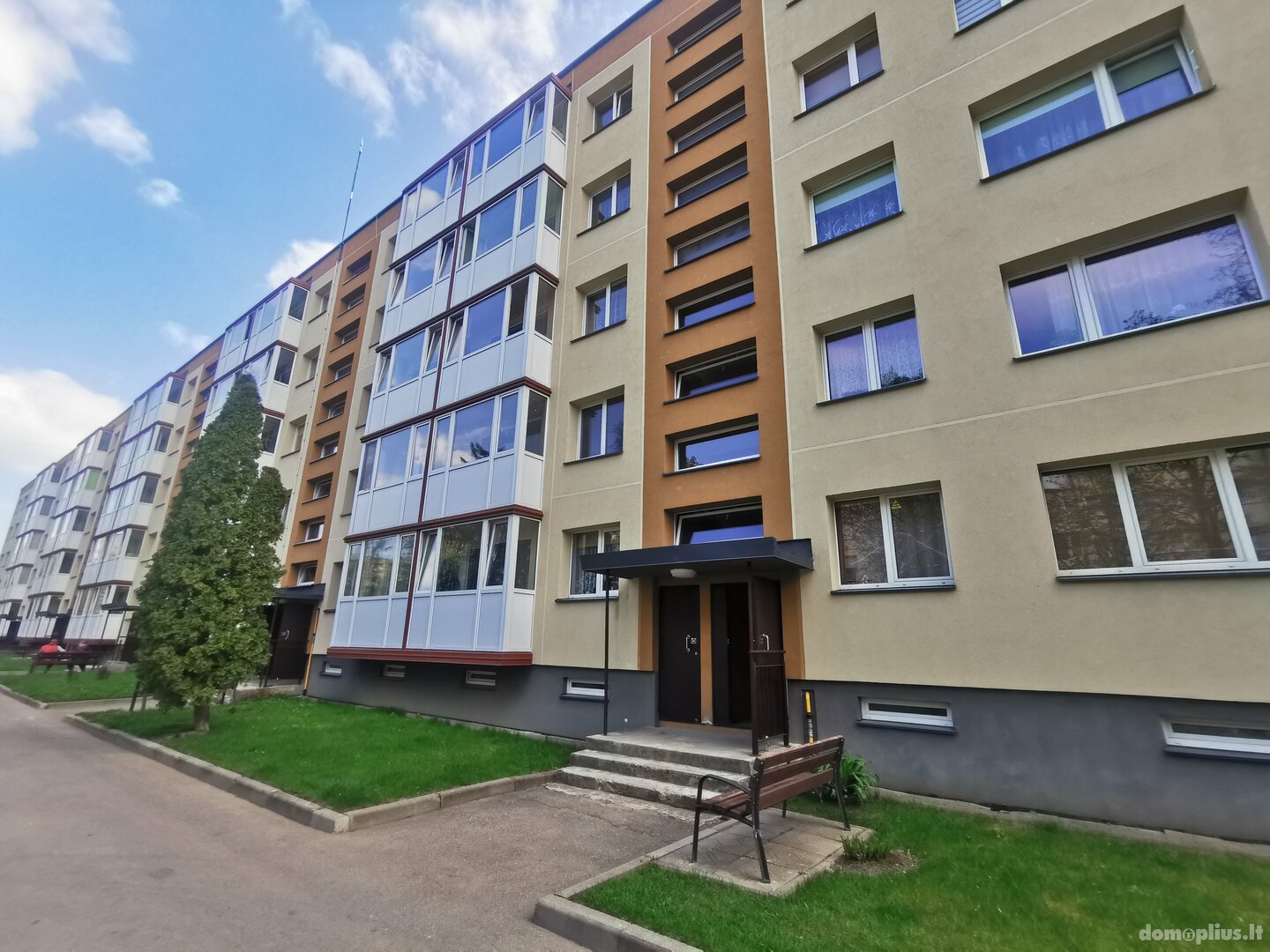 Продается 2 комнатная квартира Akmenės rajono sav., Naujoji Akmenė, V. Kudirkos g.