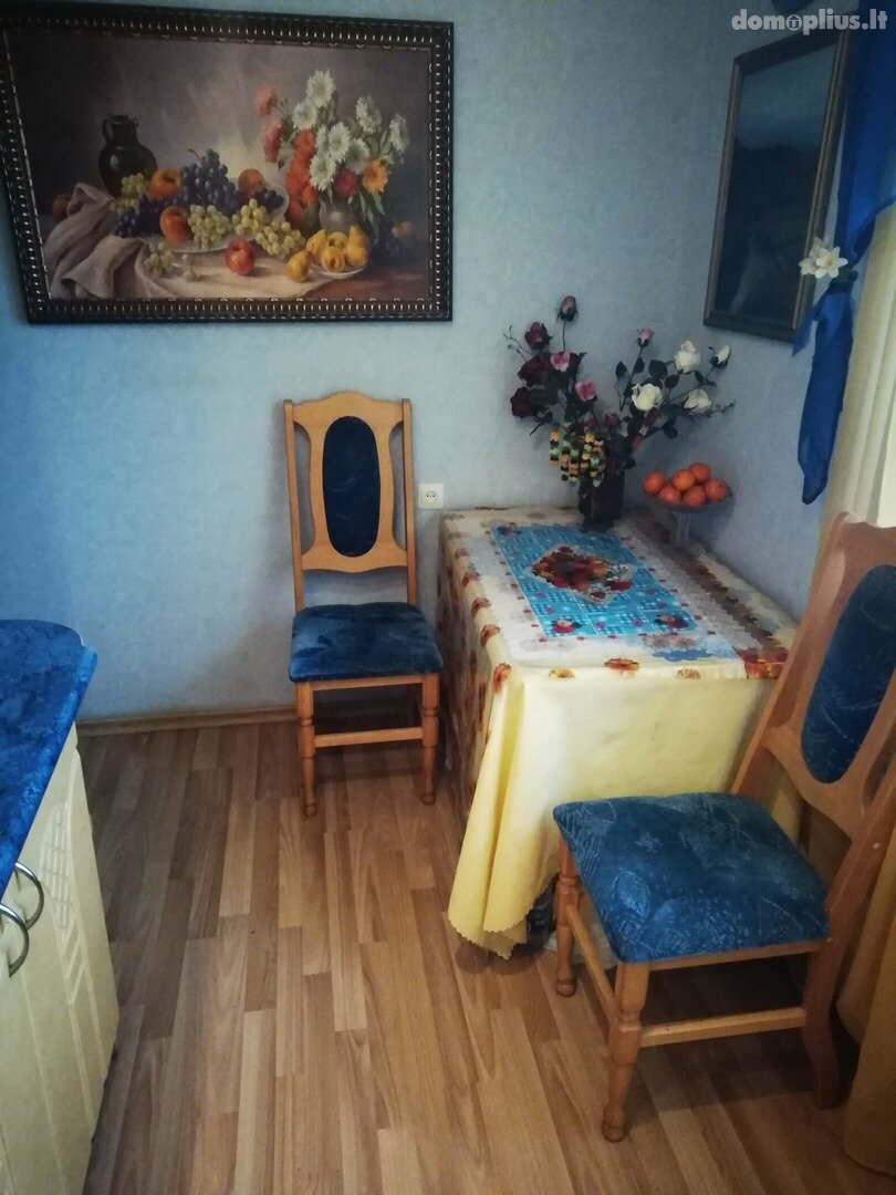Parduodamas 2 kambarių butas Šiauliuose, Centre, A. Mickevičiaus g.