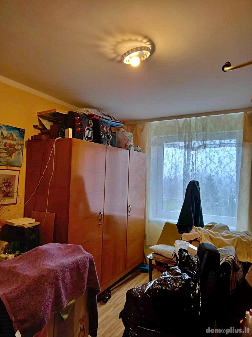 Продается 4 комнатная квартира Šakių rajono sav., Gelgaudiškyje, Mokyklos g.