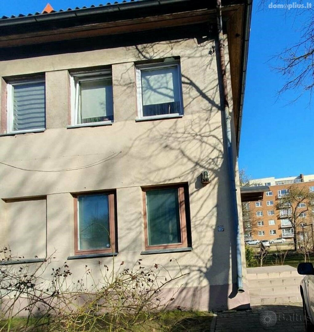 Parduodamas 2 kambarių butas Klaipėdoje, Vėtrungėje, Birutės g.