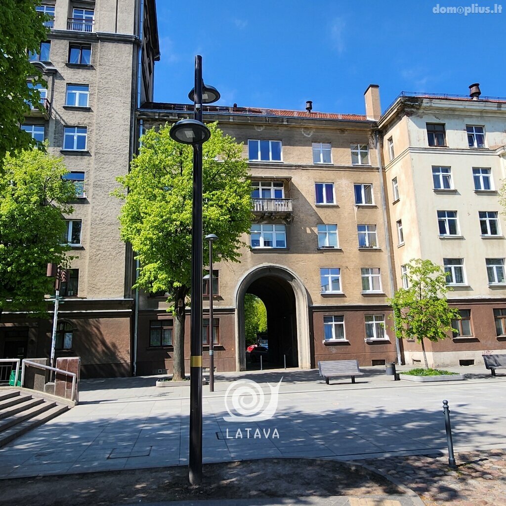 4 rooms apartment for sell Kaune, Centre, S. Daukanto g.