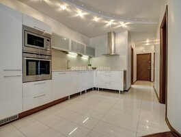 3 rooms apartment for sell Vilniuje, Žvėryne, Saltoniškių g.