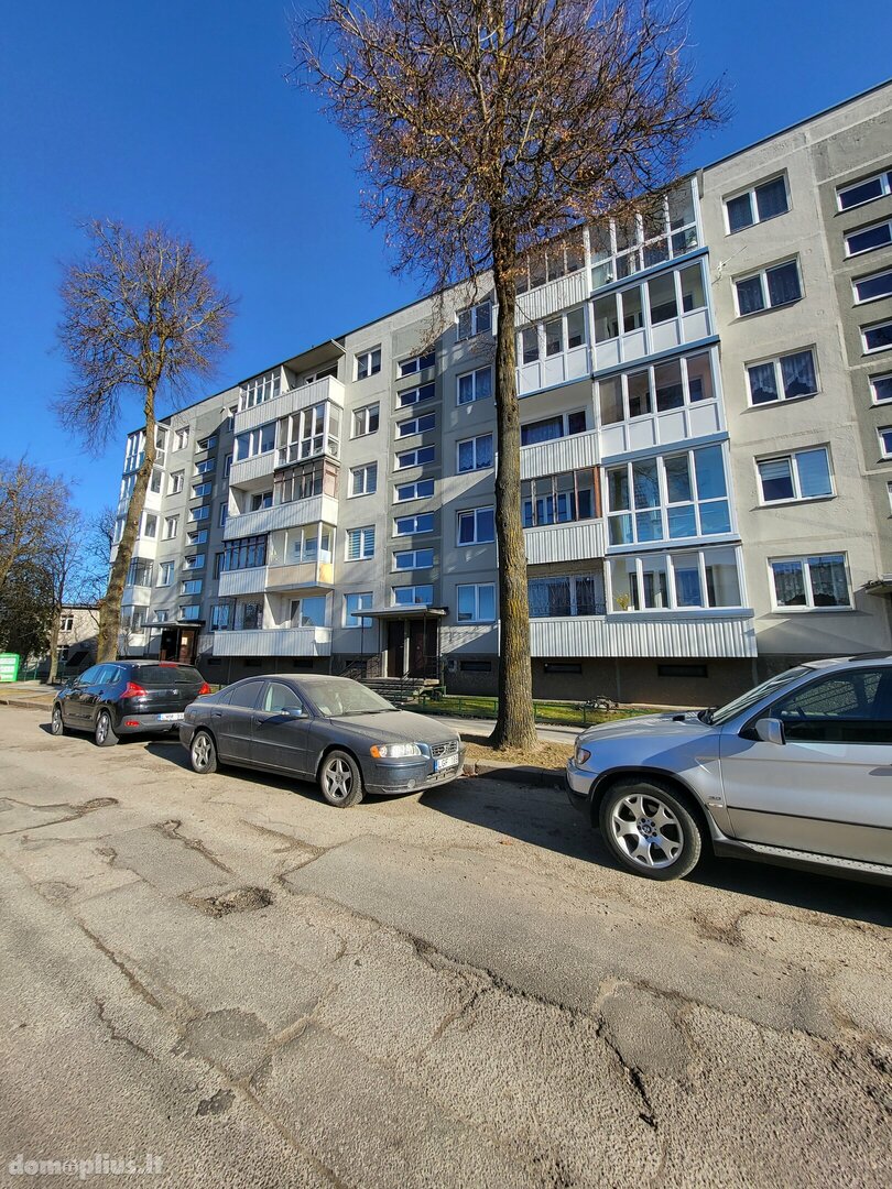 Parduodamas 3 kambarių butas Šiauliuose, Centre, Vilniaus g.