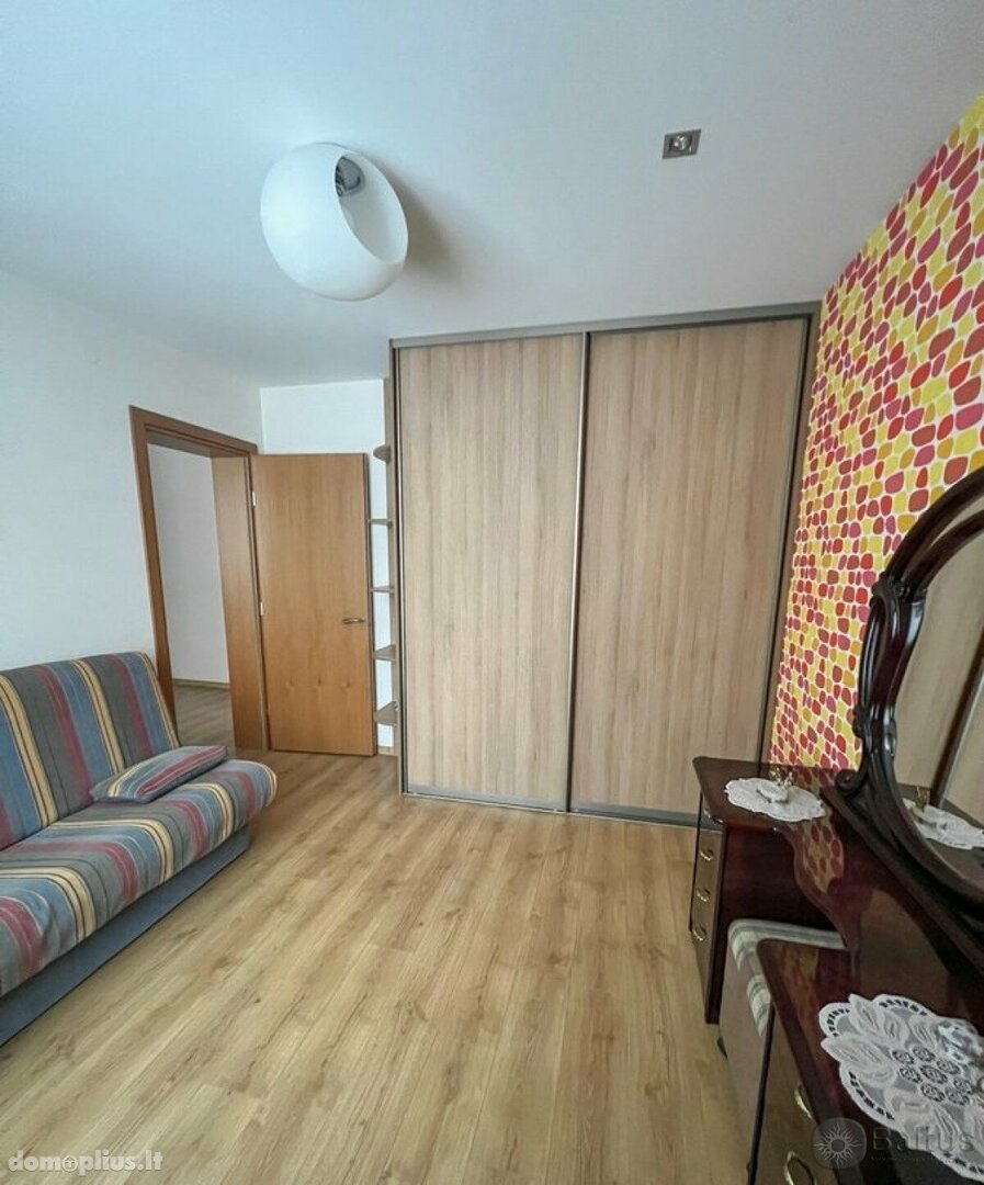 3 rooms apartment for sell Klaipėdoje, Vėtrungėje, Birutės g.