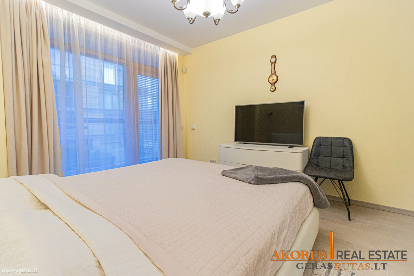3 rooms apartment for sell Vilniuje, Senamiestyje, Olimpiečių g.