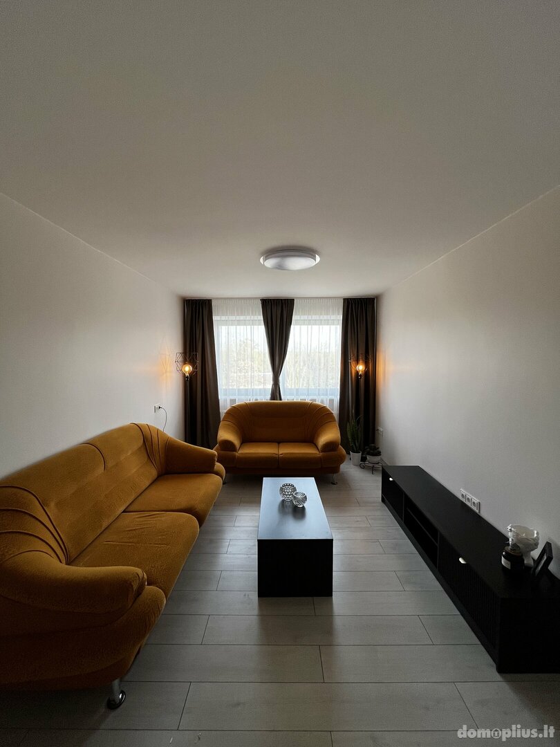 2 rooms apartment for rent Šiauliuose, Centre, Ežero g.