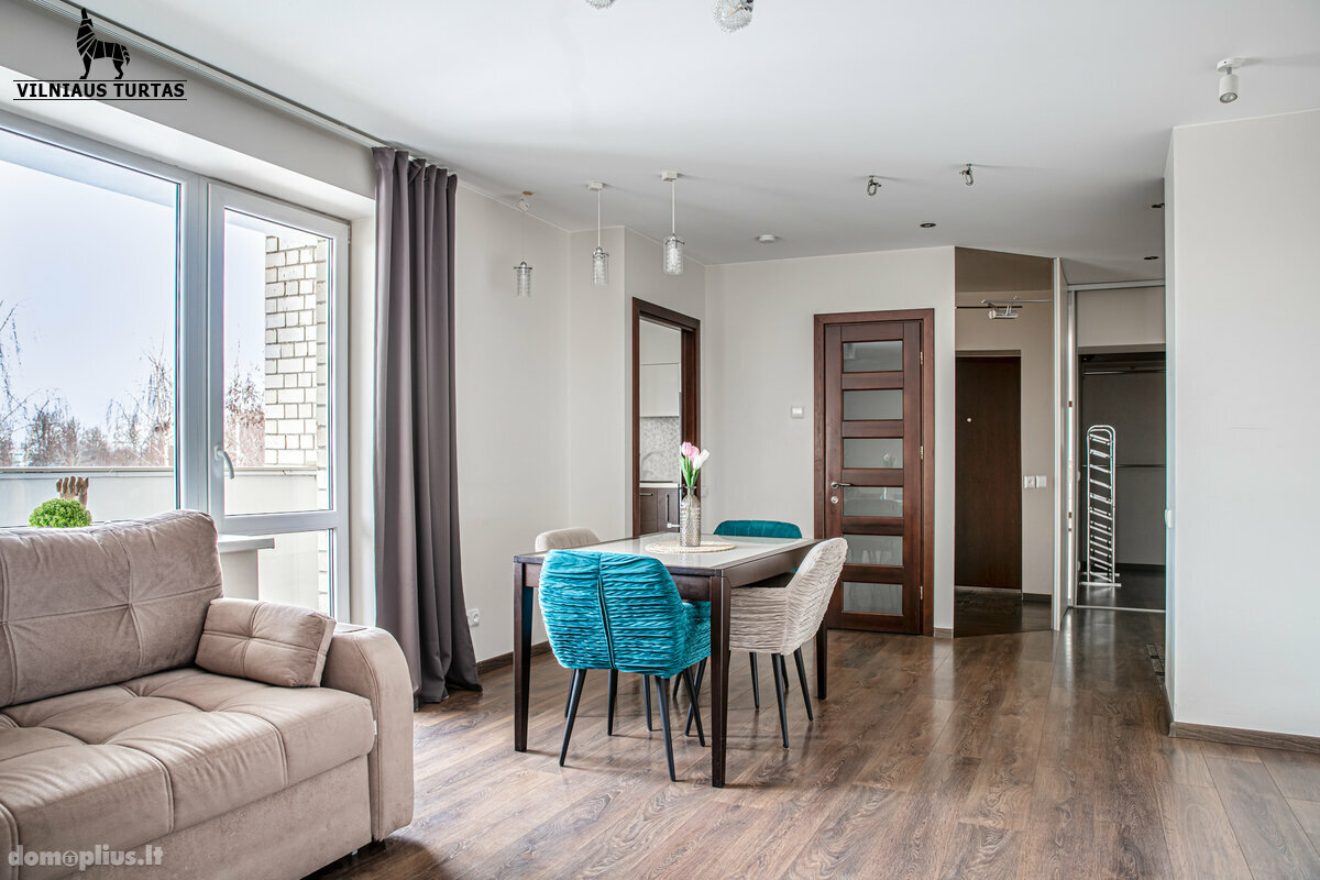 Продается 2 комнатная квартира Vilniuje, Šeškinėje, Buivydiškių g.