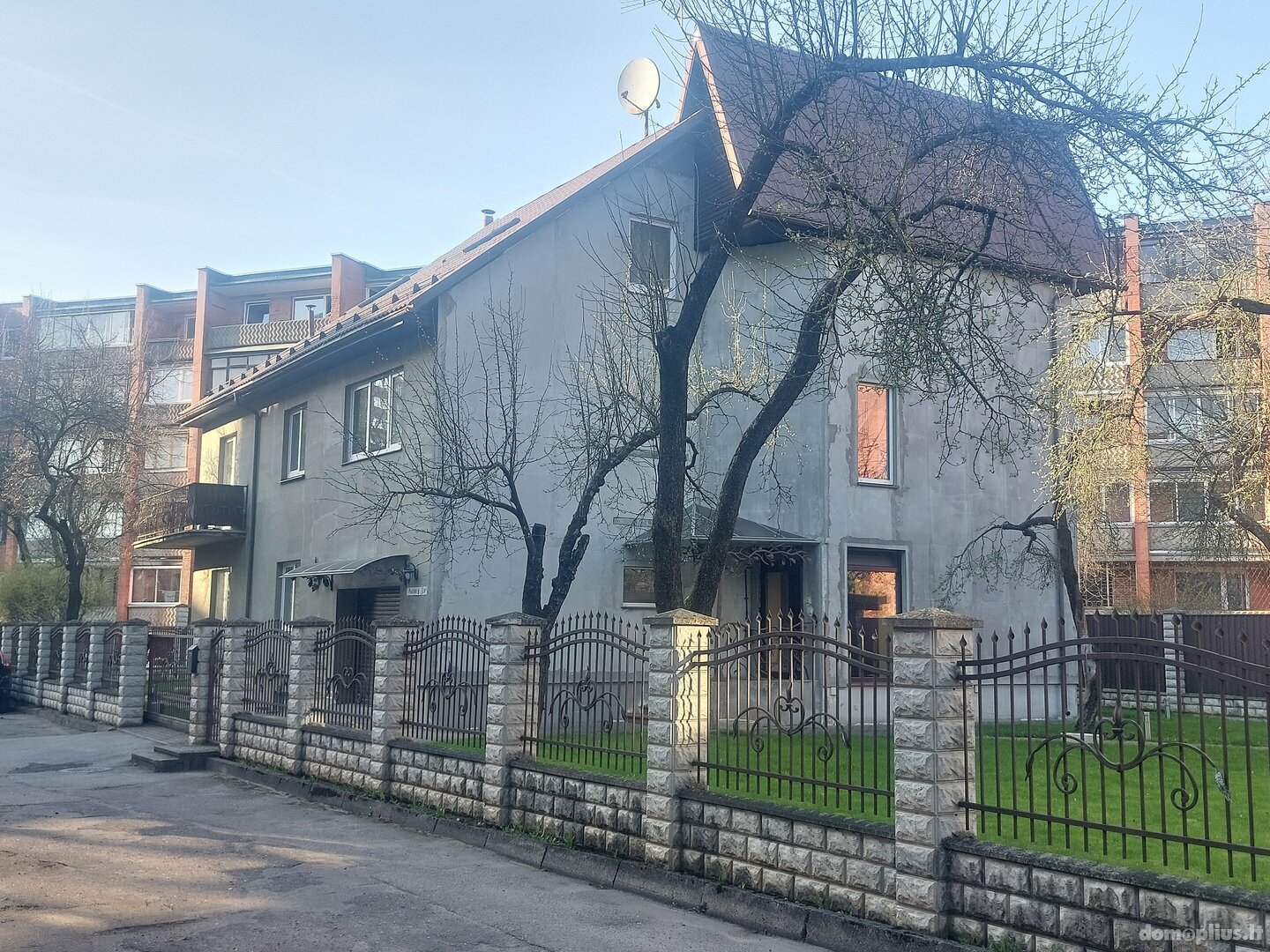 12 rooms apartment for sell Kaune, Dainavoje, Pašilės g.