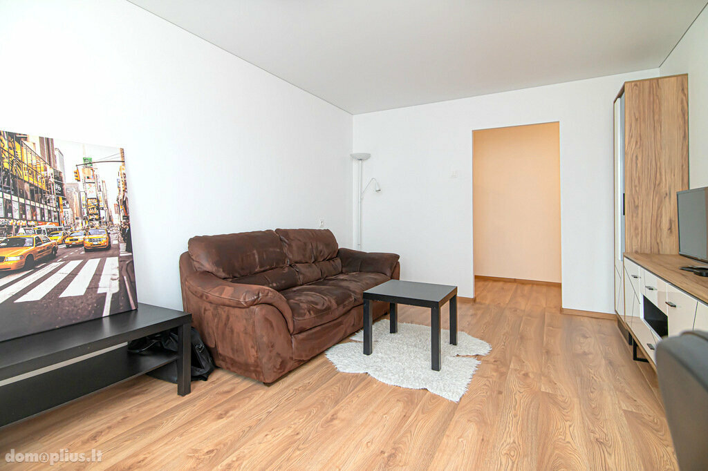 1 room apartment for sell Vilniuje, Šeškinėje, Buivydiškių g.