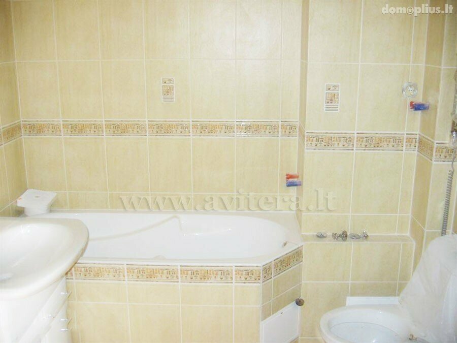 4 rooms apartment for sell Klaipėdoje, Senamiestyje, Turgaus g.