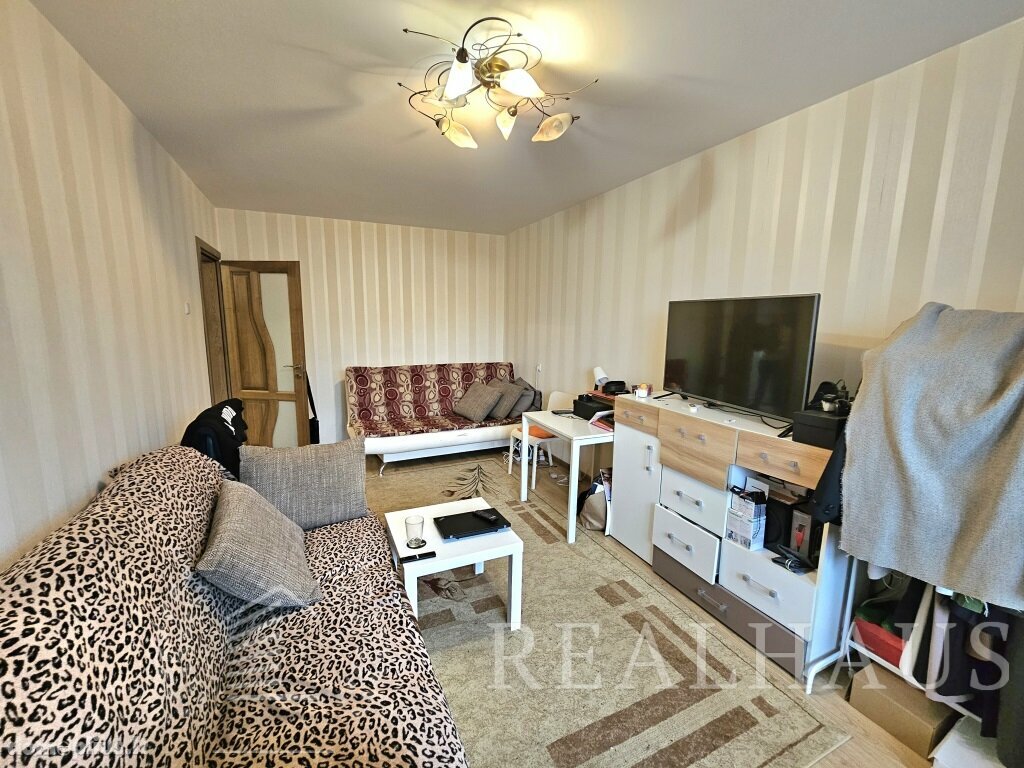 Продается 2 комнатная квартира Vilniuje, Karoliniškėse, Dariaus Gerbutavičiaus g.