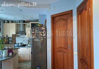 4 rooms apartment for sell Klaipėdoje, Varpuose, Liubeko g.