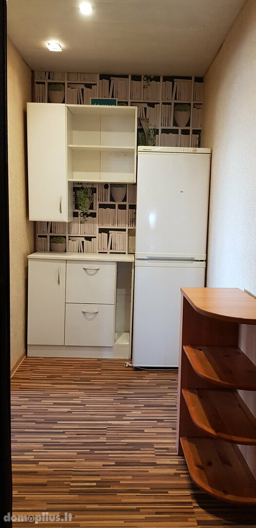 1 room apartment for sell Šiauliuose, Gubernijoje, J. Basanavičiaus g.