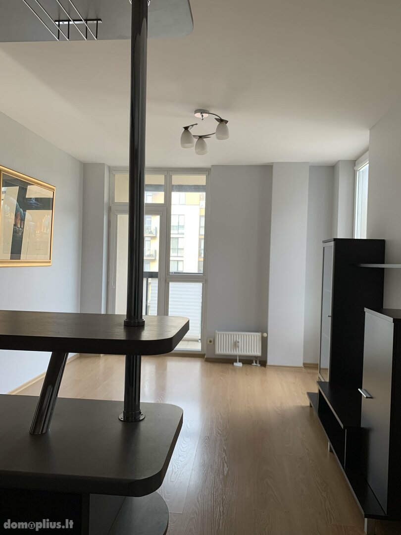 3 rooms apartment for sell Vilniuje, Santariškėse, Fizikų g.