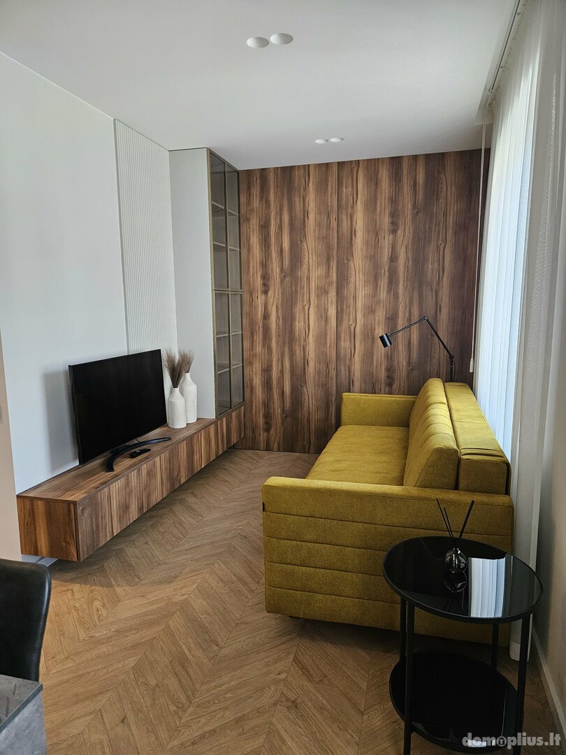 Продается 2 комнатная квартира Klaipėdoje, Centre, J. Karoso g.