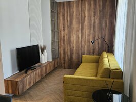 Parduodamas 2 kambarių butas Klaipėdoje, Centre, J. Karoso g.
