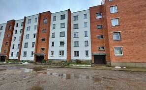 3 room apartment Radviliškio rajono sav., Pakiršinyse, Taikos g.