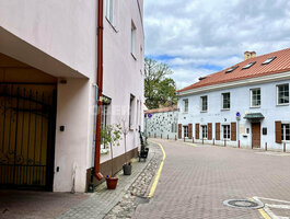 4 rooms apartment for sell Vilniuje, Senamiestyje, Pilies g.