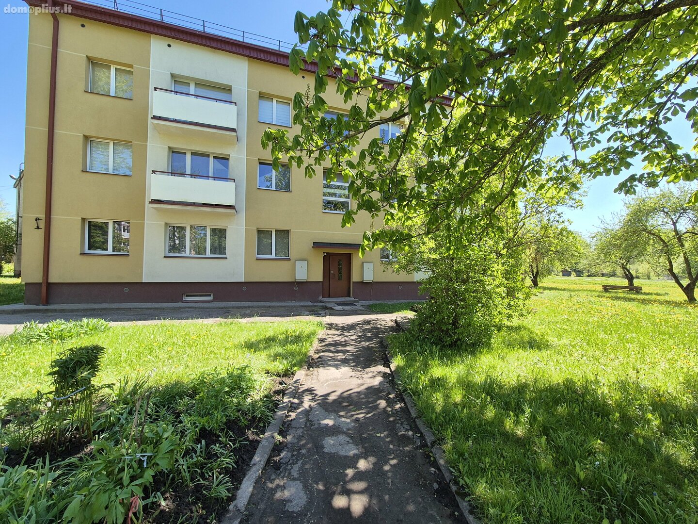 Parduodamas 2 kambarių butas Akmenės rajono sav., Naujoji Akmenė, Žalgirio g.