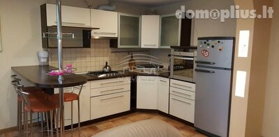 3 rooms apartment for sell Klaipėdoje, Vėtrungėje, Birutės g.